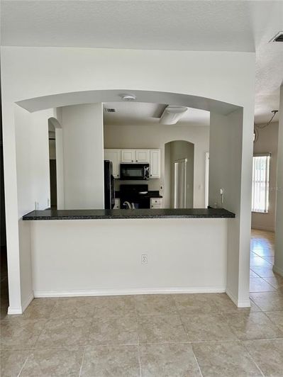 Image No.16-4 Bed Property for sale