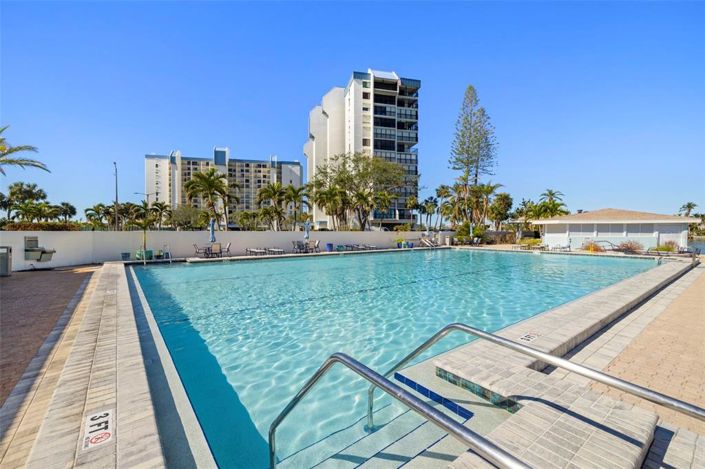 Image No.31-2 Bed Property for sale