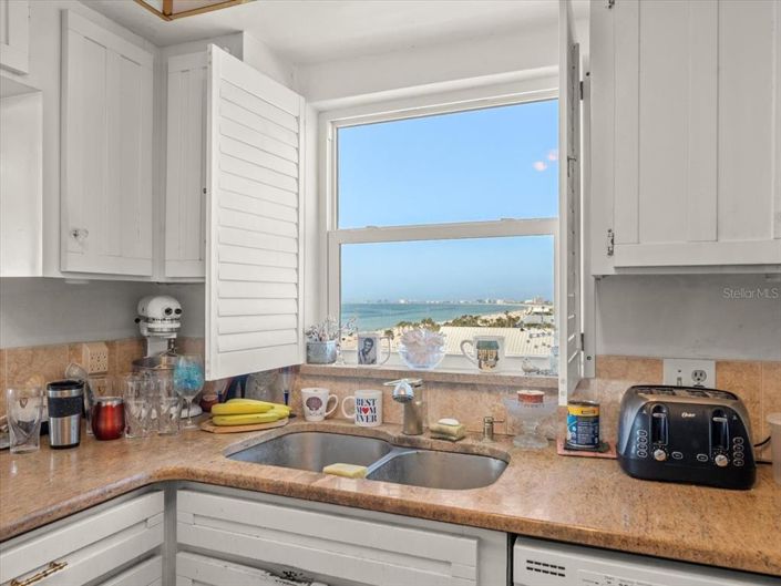 Image No.20-2 Bed Property for sale