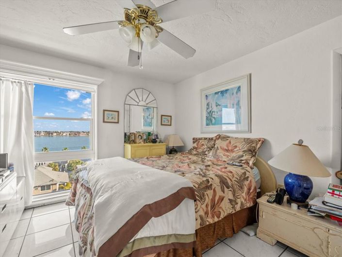 Image No.29-2 Bed Property for sale