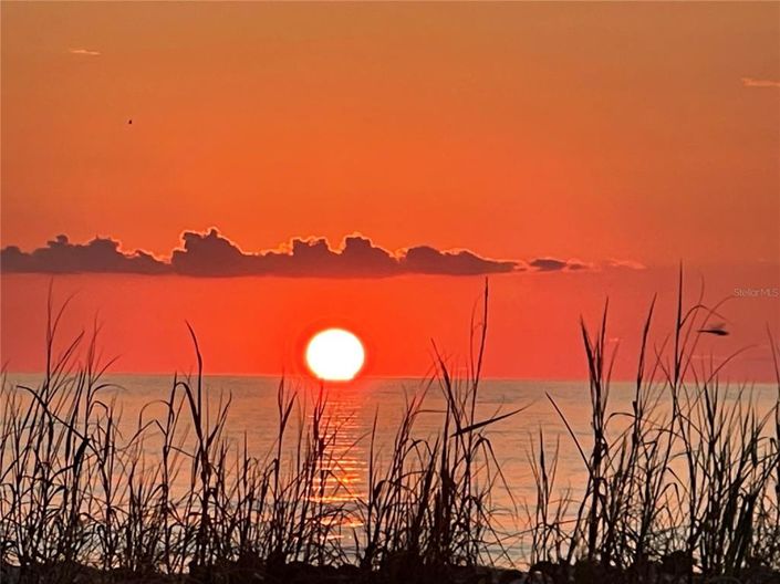 Image No.9-2 Bed Property for sale