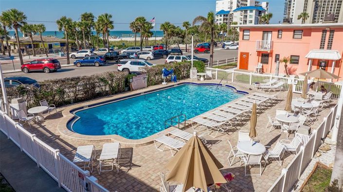 Image No.27-2 Bed Property for sale