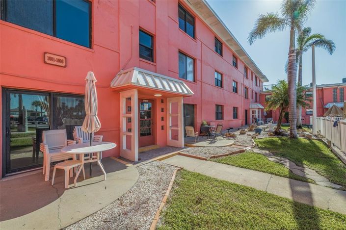 Image No.3-2 Bed Property for sale