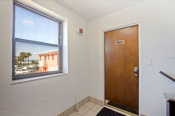 Image No.4-2 Bed Property for sale