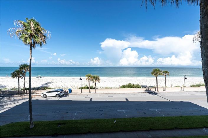 Image No.20-2 Bed Property for sale