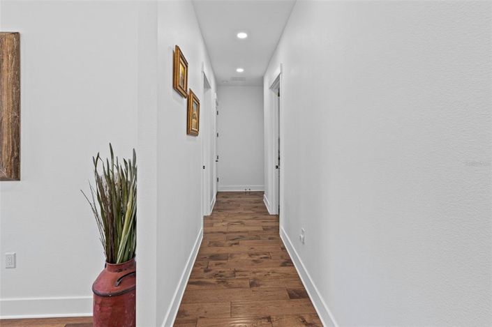 Image No.12-5 Bed Property for sale