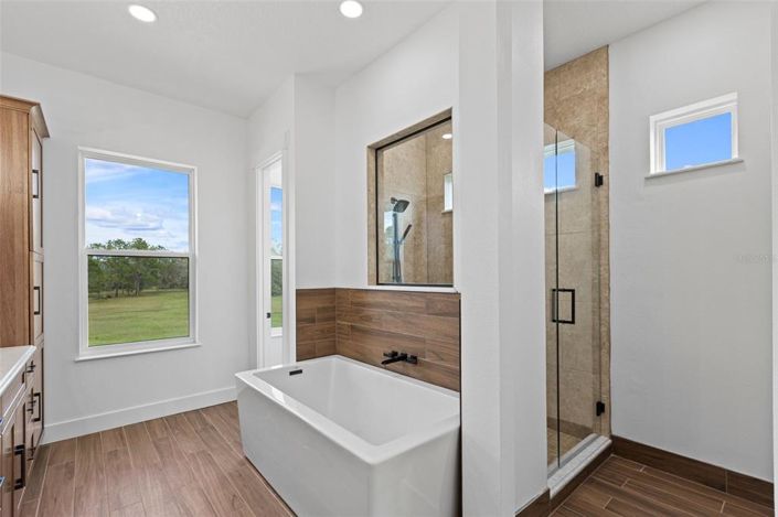 Image No.28-5 Bed Property for sale