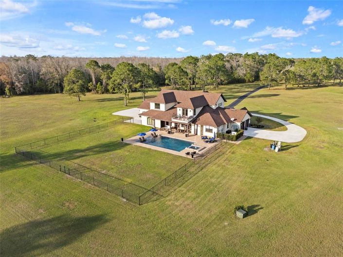 Image No.35-5 Bed Property for sale