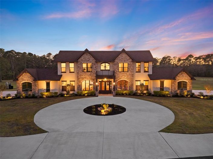 Image No.48-5 Bed Property for sale