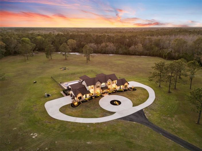 Image No.49-5 Bed Property for sale