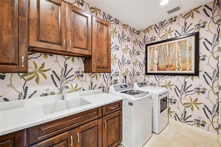 Image No.22-4 Bed Property for sale