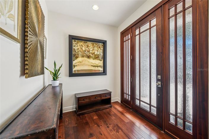 Image No.6-4 Bed Property for sale