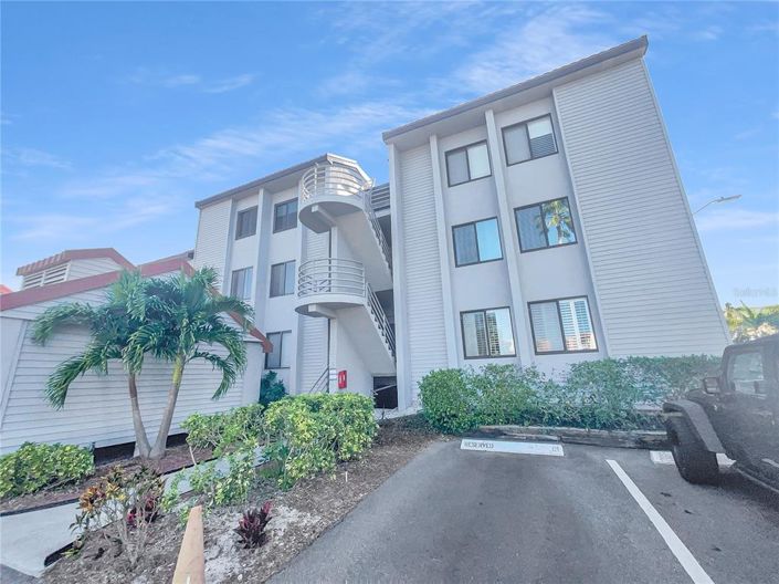 Image No.1-2 Bed Property for sale