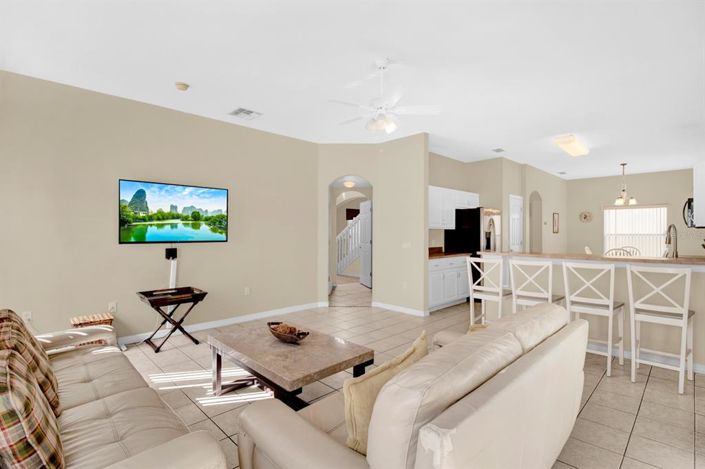 Image No.13-5 Bed Property for sale