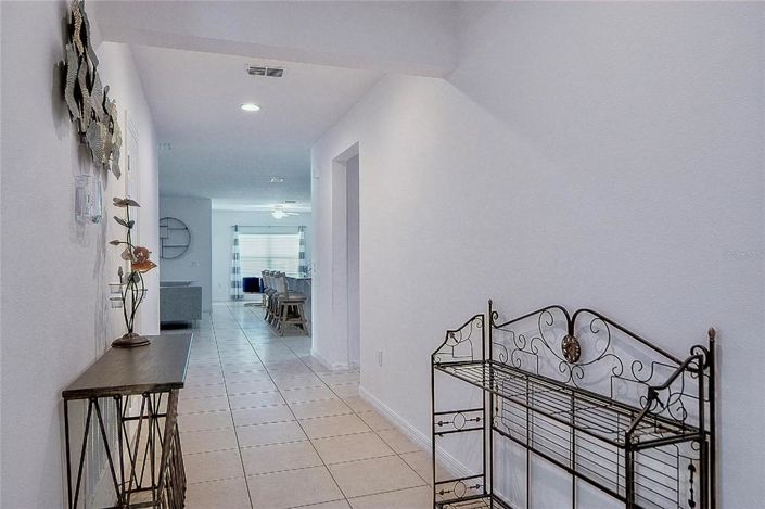 Image No.4-4 Bed Property for sale