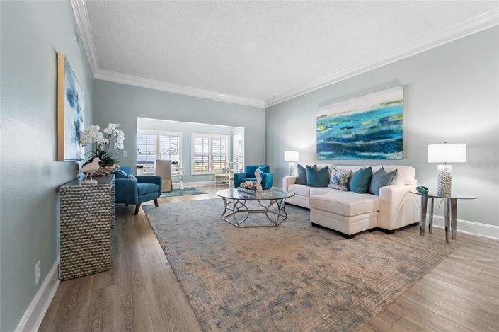 Image No.12-2 Bed Property for sale