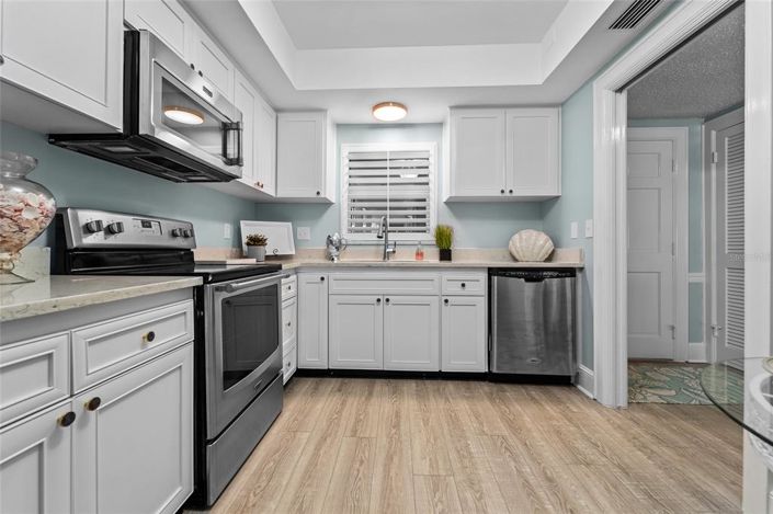 Image No.17-2 Bed Property for sale