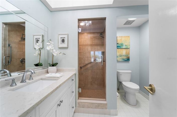 Image No.25-2 Bed Property for sale