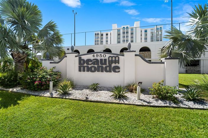 Image No.5-2 Bed Property for sale