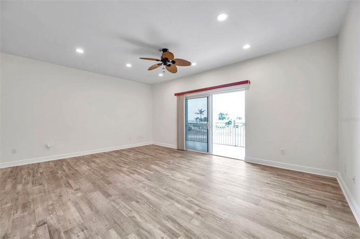 Image No.15-3 Bed Property for sale