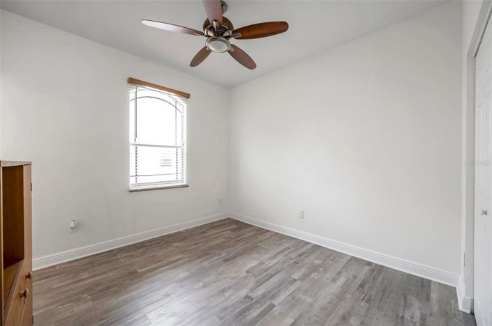 Image No.19-3 Bed Property for sale