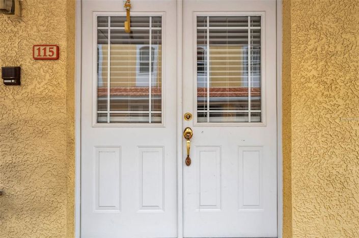 Image No.2-3 Bed Property for sale