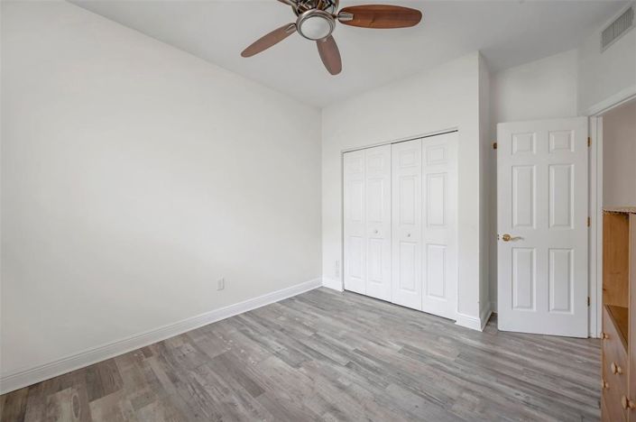 Image No.20-3 Bed Property for sale