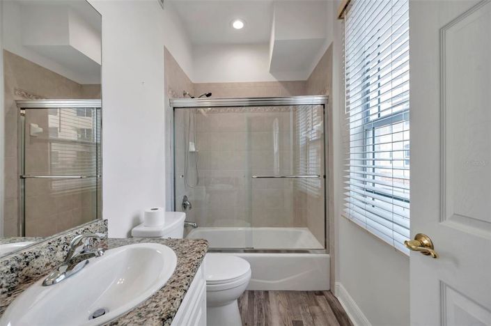 Image No.22-3 Bed Property for sale