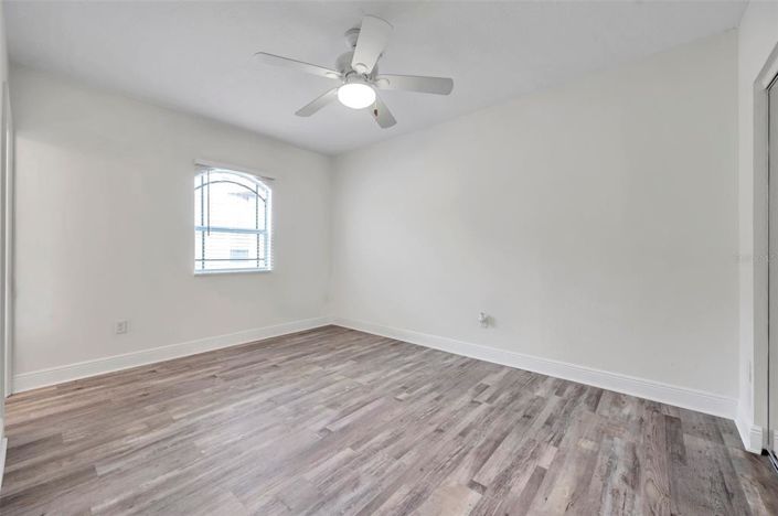 Image No.25-3 Bed Property for sale