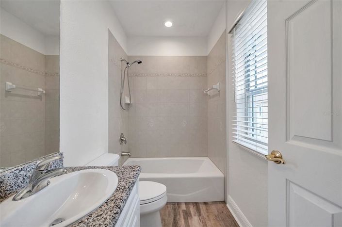 Image No.30-3 Bed Property for sale