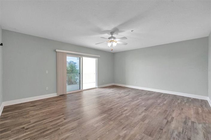 Image No.32-3 Bed Property for sale