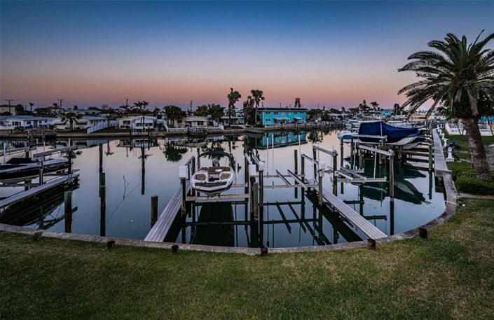 Image No.19-3 Bed Townhouse for sale