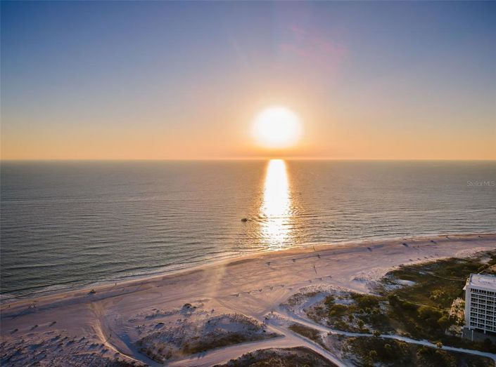 Image No.36-3 Bed Townhouse for sale