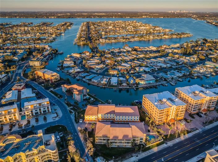 Image No.42-3 Bed Townhouse for sale