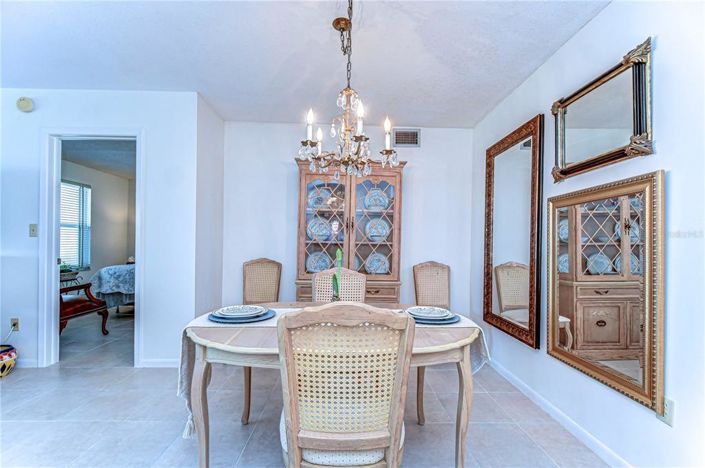 Image No.8-2 Bed Property for sale