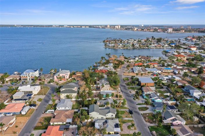 Image No.14-2 Bed Property for sale