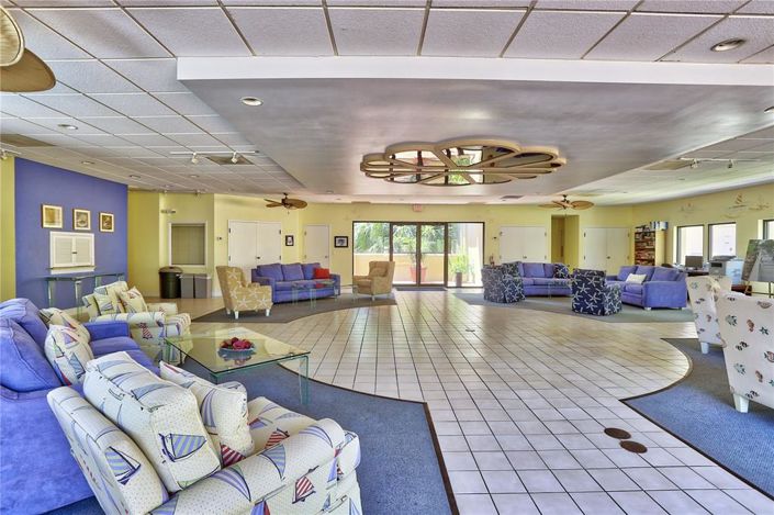 Image No.19-2 Bed Property for sale