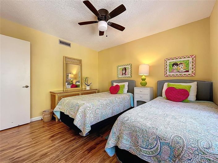 Image No.41-2 Bed Property for sale