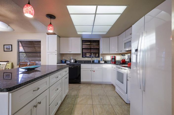 Image No.22-3 Bed Property for sale