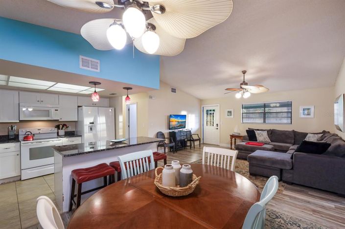 Image No.25-3 Bed Property for sale