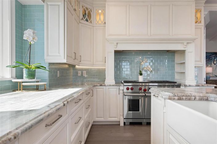 Image No.22-7 Bed Property for sale