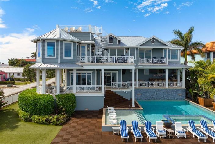 Image No.4-7 Bed Property for sale