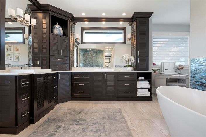 Image No.55-7 Bed Property for sale