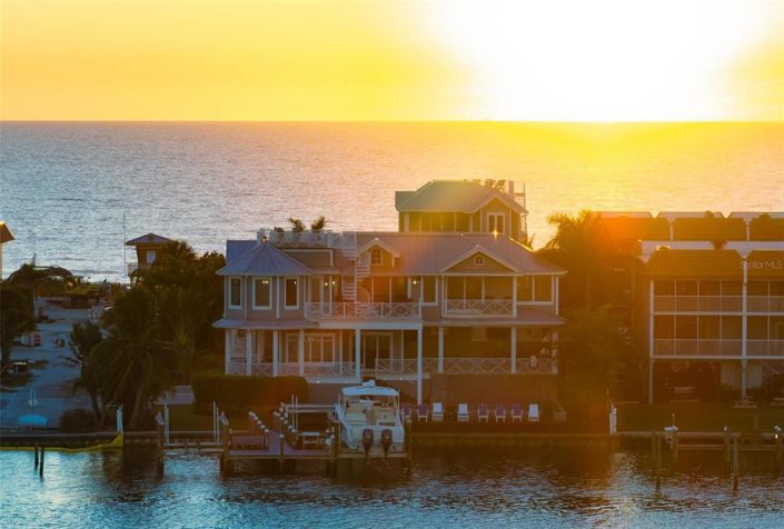 Image No.7-7 Bed Property for sale