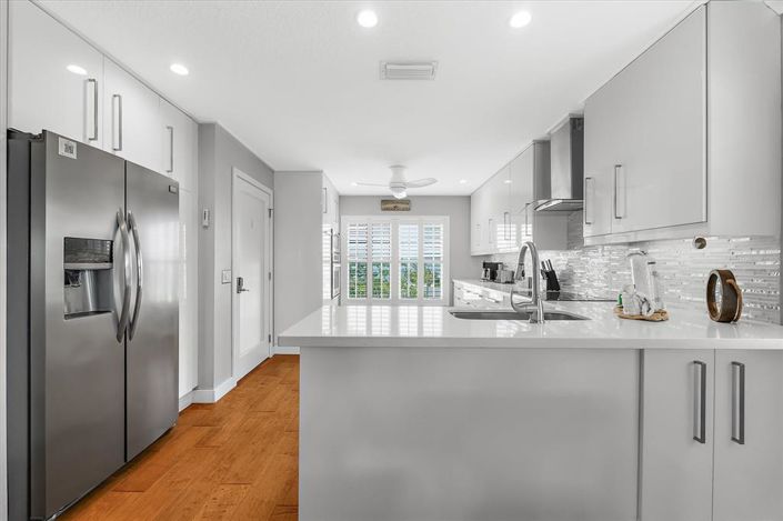 Image No.14-4 Bed Property for sale