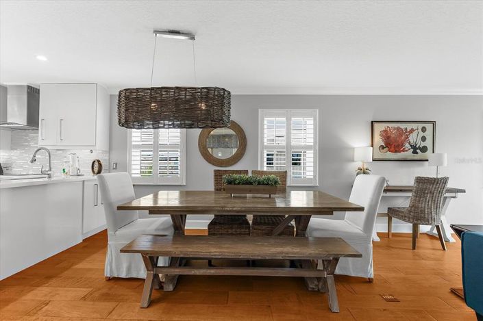 Image No.17-4 Bed Property for sale