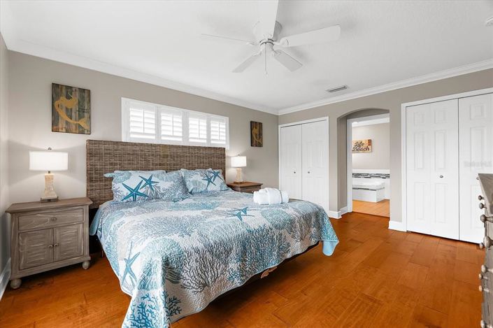 Image No.30-4 Bed Property for sale