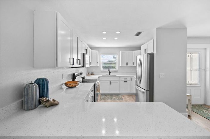 Image No.12-3 Bed Property for sale