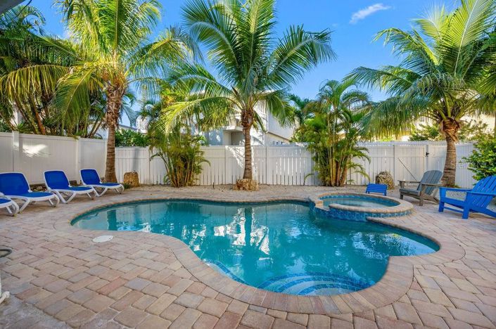 Image No.2-3 Bed Property for sale