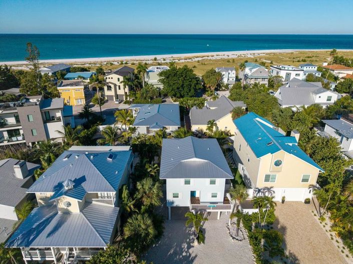 Image No.40-3 Bed Property for sale